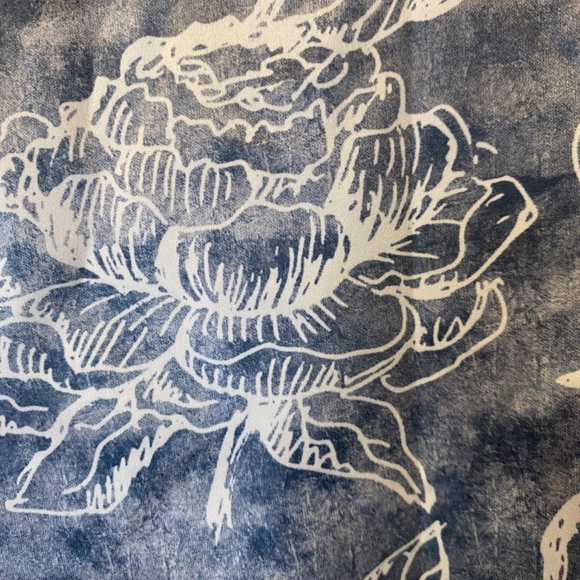 Navy and white floral scarf - Picture 11 of 11